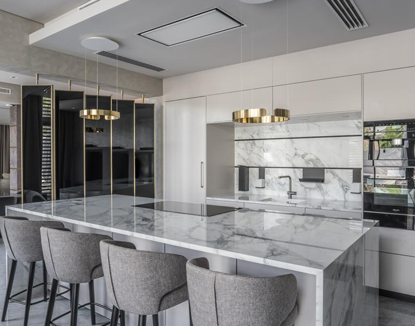 The Designer’s Guide To Mixing Metals In Your Kitchen